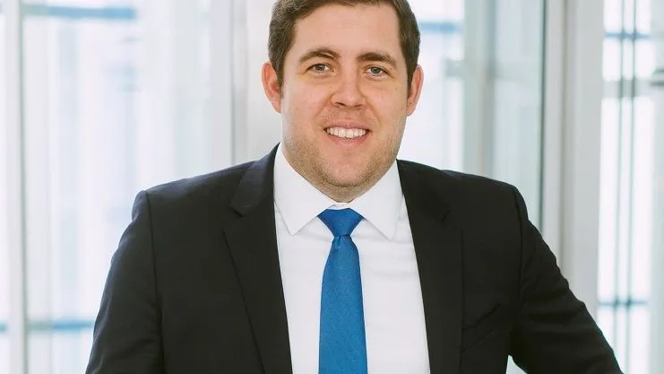 Dr. Tobias Merl